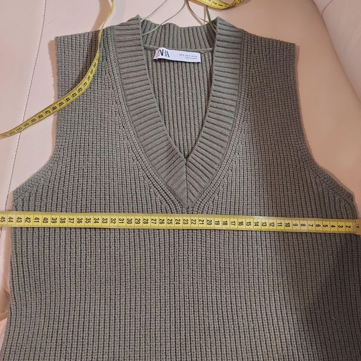 Sukienka ZARA w młodzieżowym stylu