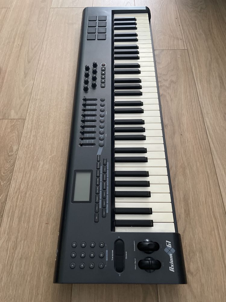 Teclado Midi M-Audio Axiom 61