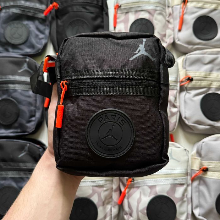 Cумка Jordan Paris Saint Germain. Месенджер Jordan PSG.