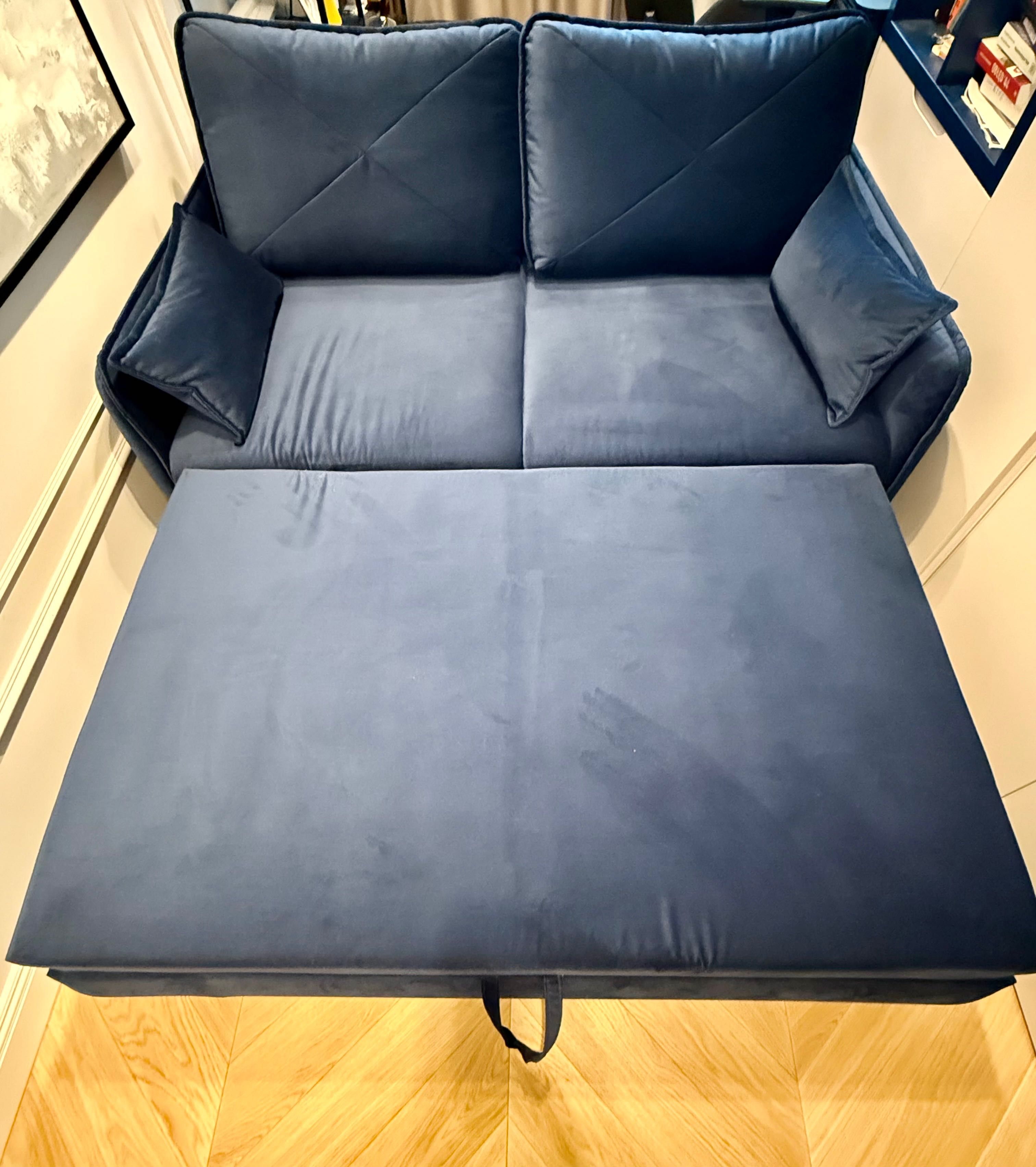 Sofa Dwuosobowa z Funkcją Spania i Szufladą Model Selfie MEBLOO
