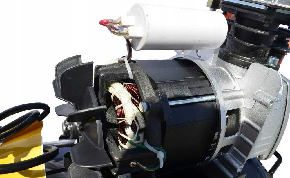 Компресор повітряний Schwarzbau 50л 2.8 кВт 8 атм 420 л/хв компрессор