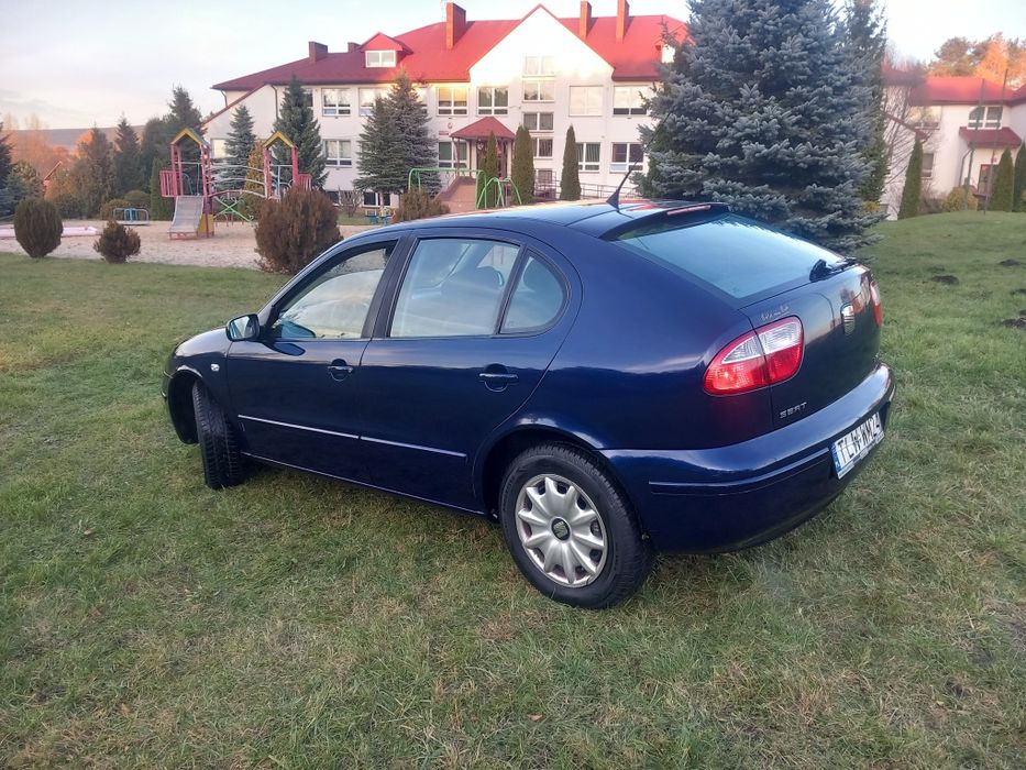 Sprzedam seata leona 1 6 niski przebieg 202595