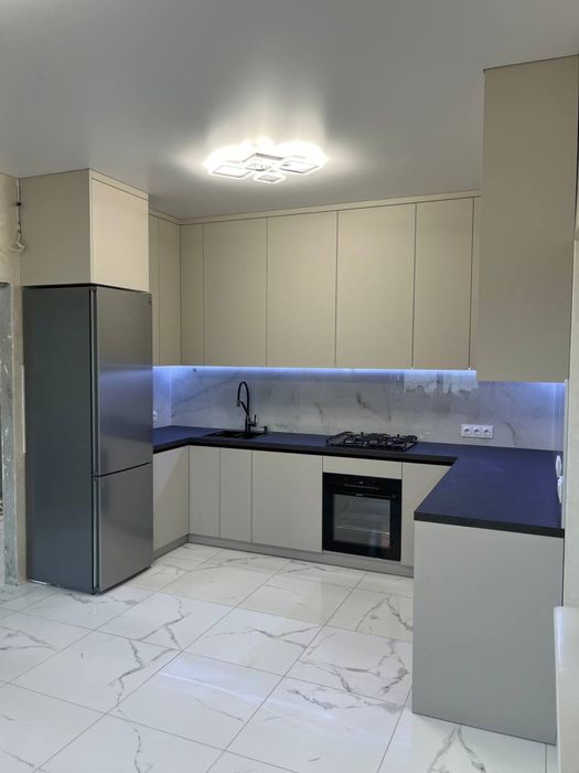 Меблі на замовлення. Виготовлення меблів. Кухні, шафи, спальні