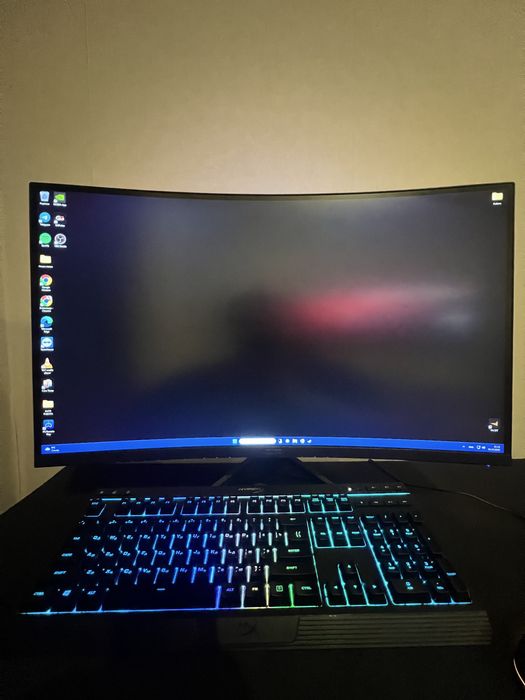 Монітор QUBE Overlord C27Q165Fast