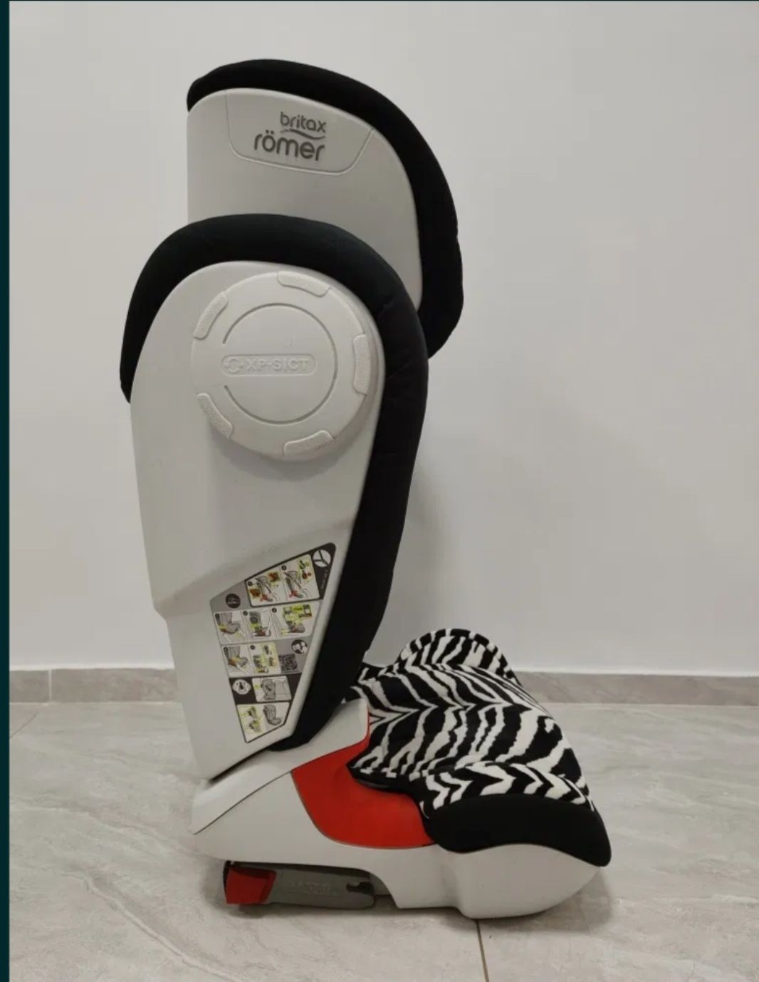 Автокресло Britax Roemer Kidfix SL Sict smart zebra highline