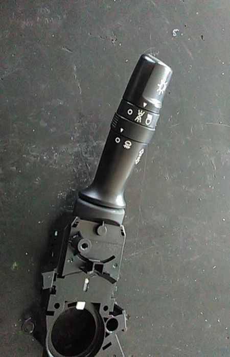 Conjunto / manetes de luzes e limpa vidros KIA Rio III (UB)