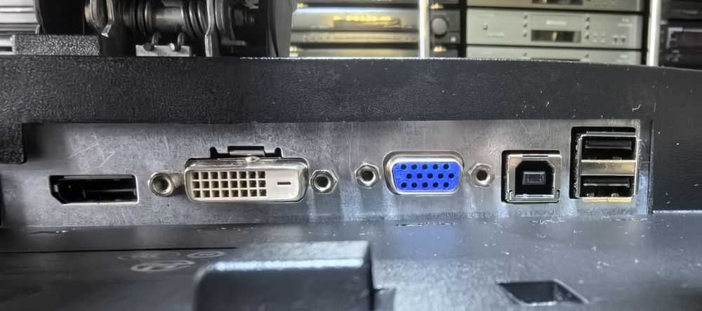 Монітор Dell U2312HMt/VGA/DVI/DP