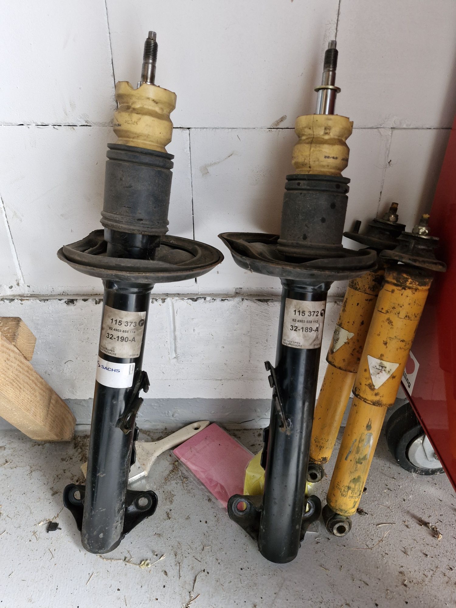 Amortyzatory Sachs nowe e36 4 cyl.