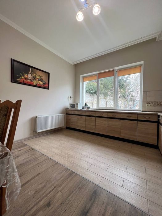 Дом в Совиньйоне с ремонтом. 7 соток. Пакет документов