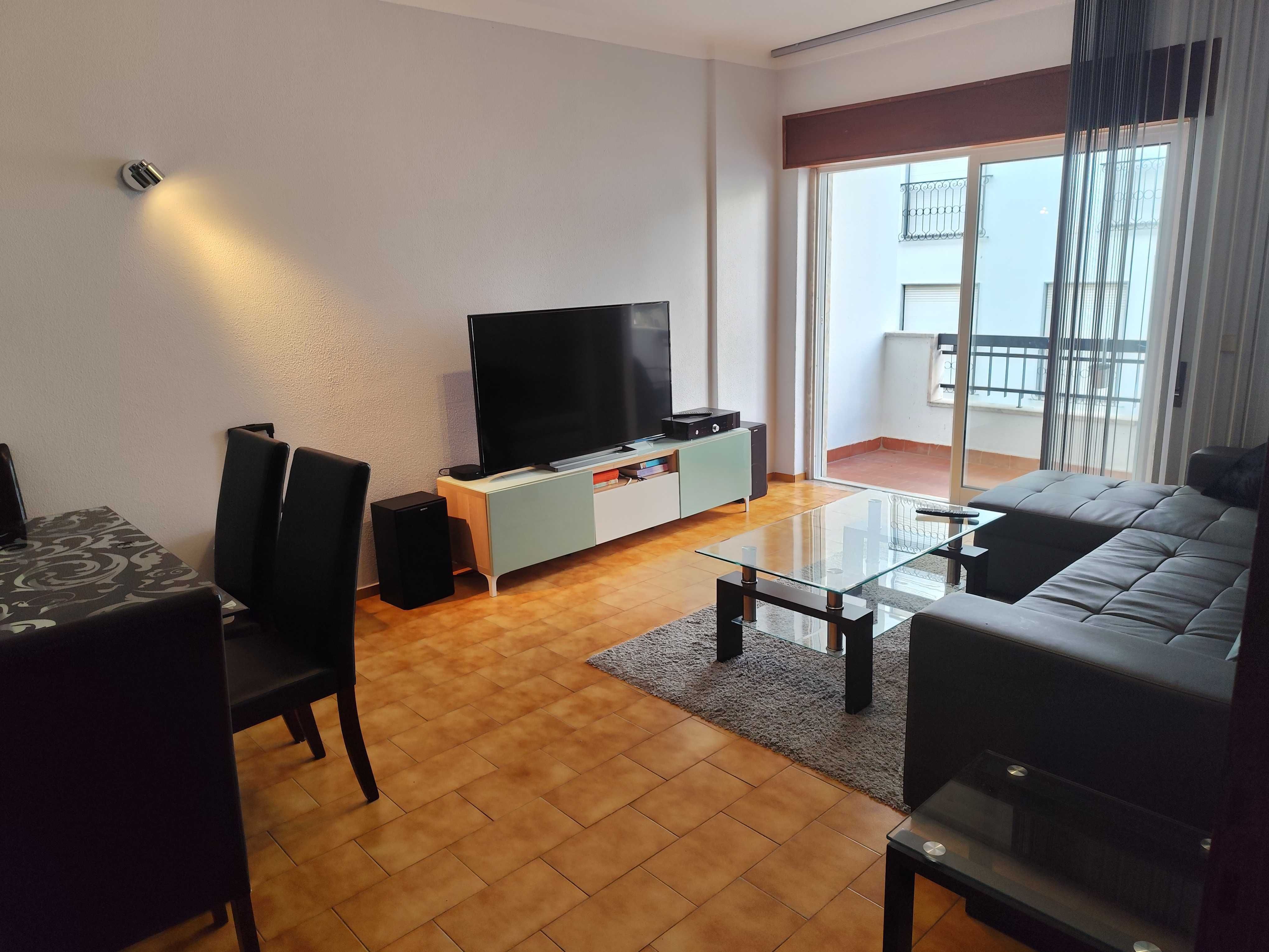 Quarto tipo suite, para arrendar