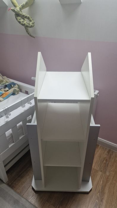 Regał na książki obrotowy