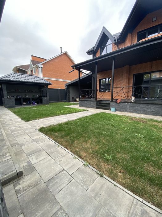 Продаж таунхауса з частковим ремонтом, Чайка