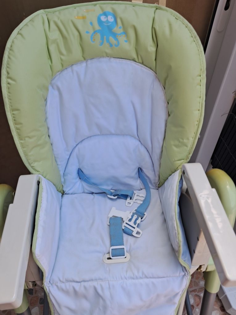 Cadeira de papa para criança.