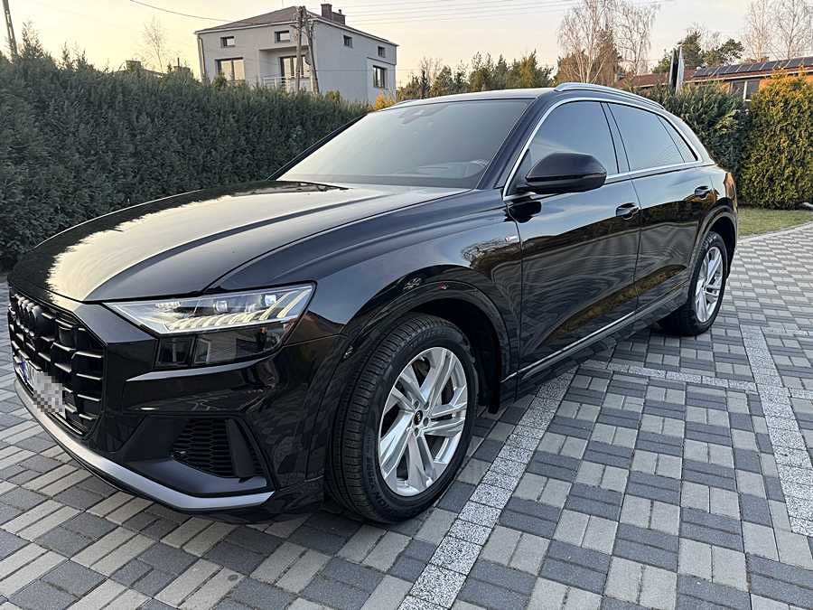 Okazja Audi Q 8 S-line W bardzo dobrym wyposażeniu Head up