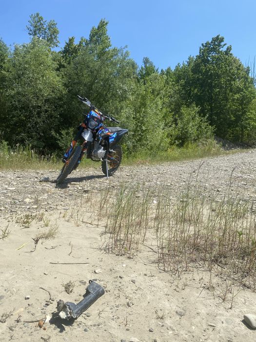 Кові адванс 250 24 року у хорошому стані