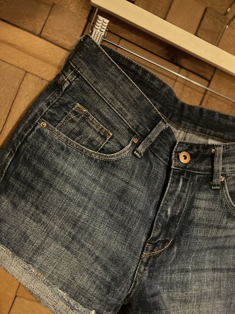 Krótkie jeansowe spodenki denim