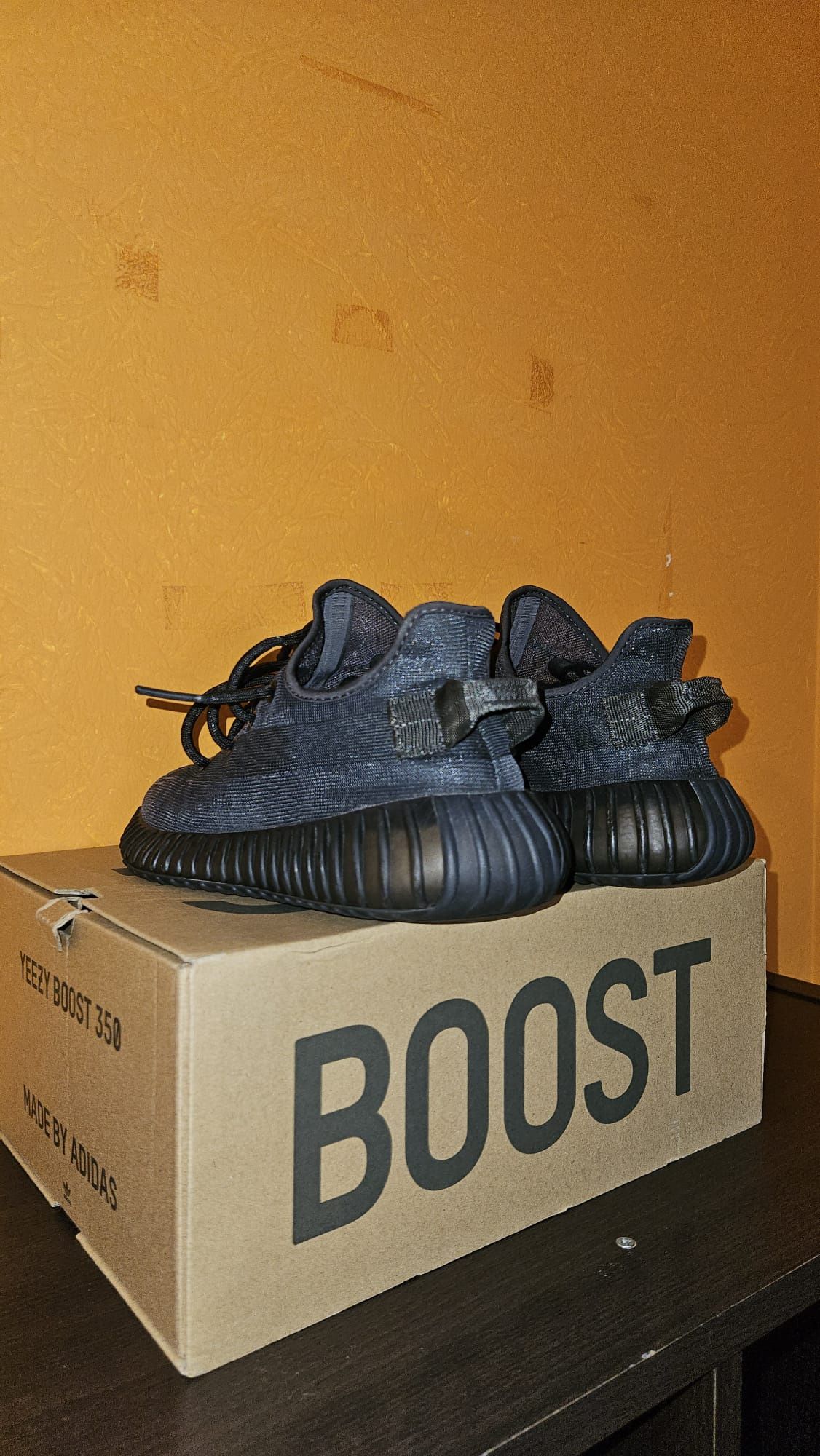 Yeezy boost 350 V2 mono cinder usadas.