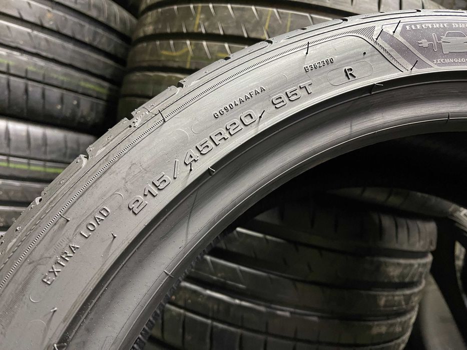 Стан нових 215/45R20 95T Goodyear EfficientGrip perf. 2ШТ