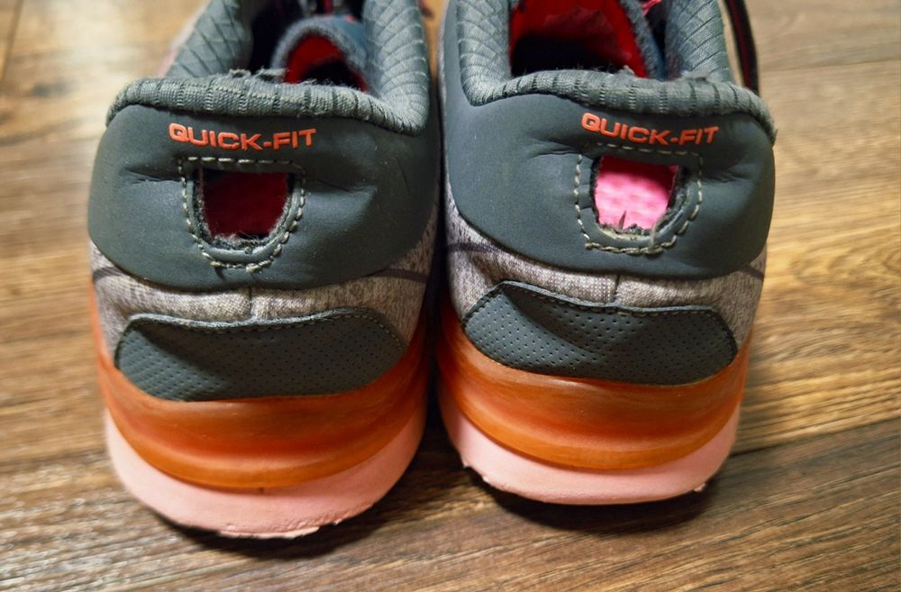 Віддам кросівки розмір 37.5