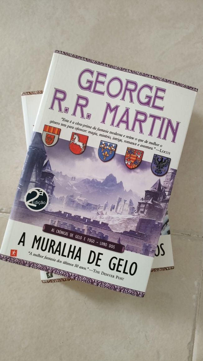 Coleção George R.R. Martin - As crónias de gelo e fogo 1 a 6