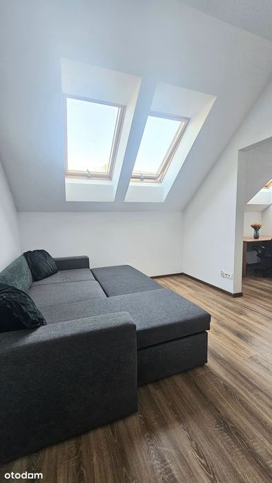 Kawalerka w nowym domku z dobrym dojazdem do centrum