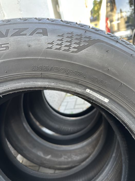 Шини Bridgestone 215/60 R17 2023 літо