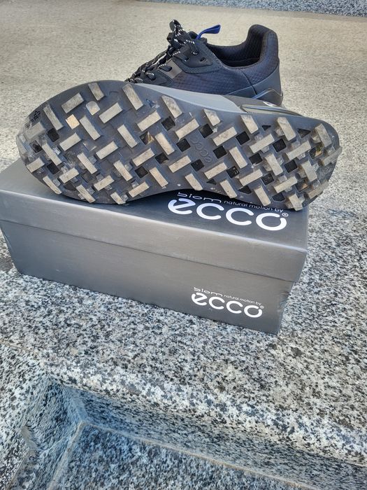 Кросовки  ecco biom