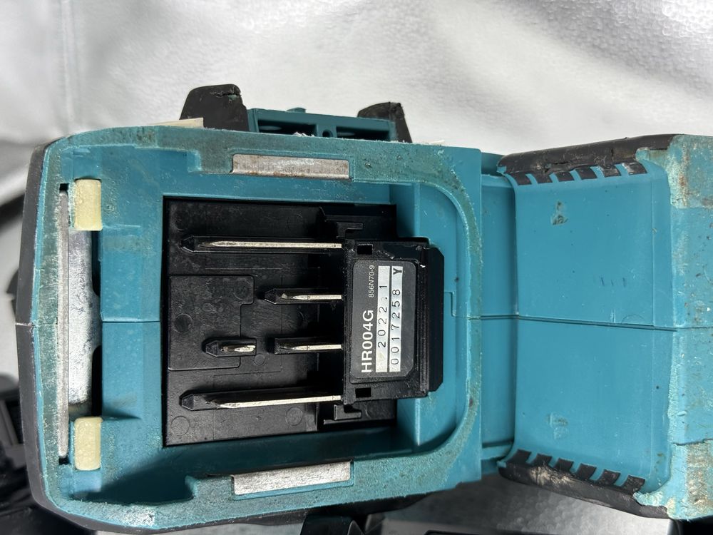Перфоратор аккумуляторный Makita HR004G дрель отбойник 40v xgt