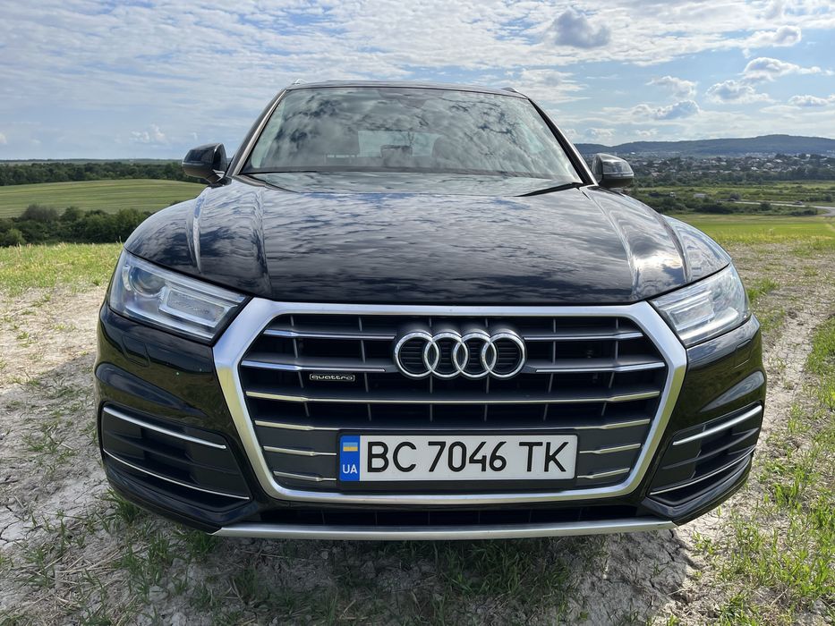 Audi Q5 2018 2.0T Tech Premium/2.0T Premium