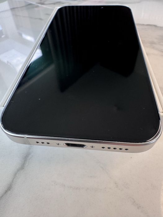 Iphone 15 Pro 128 Gb jak nowy