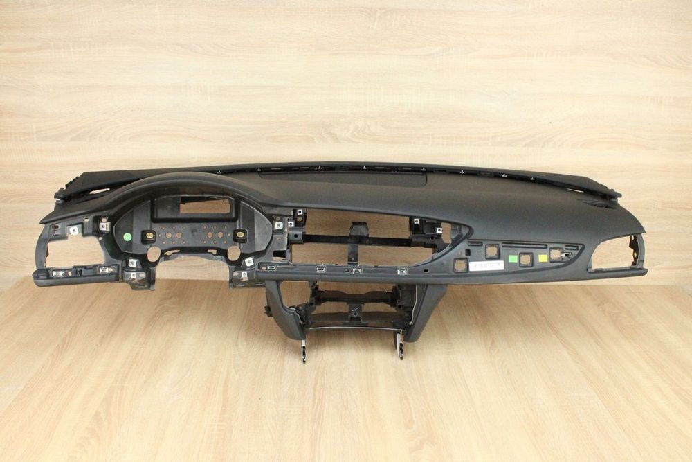 DESKA ROZDZIELCZA KONSOLA AUDI A6 C7 LIFT 64 km