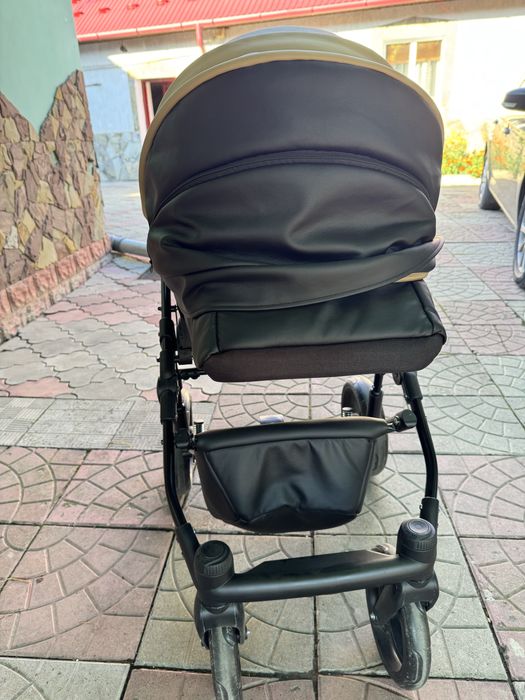 Дитяча універсальна коляска