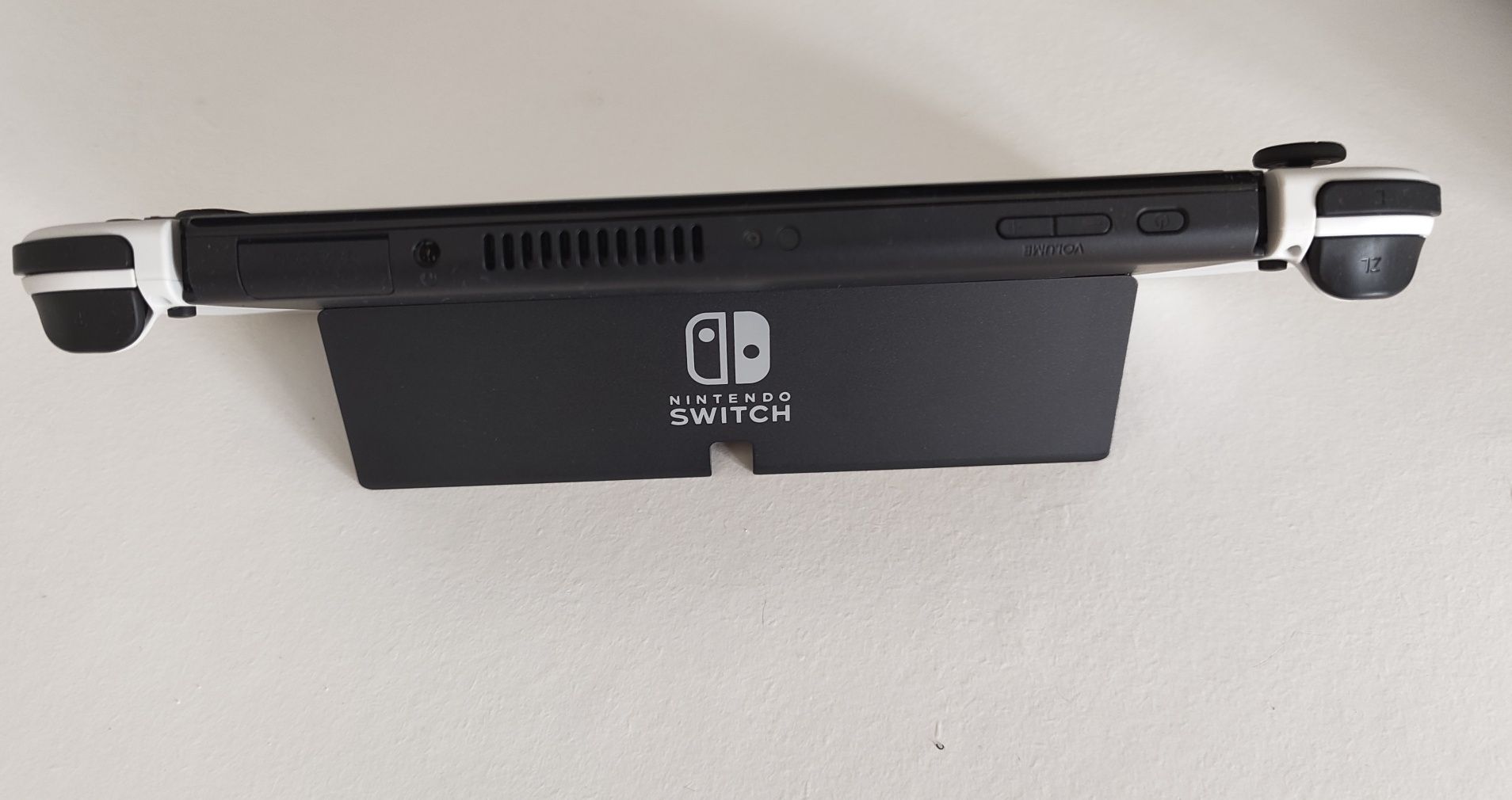 Nintendo Switch OLED Desbloqueada - Com ofertas