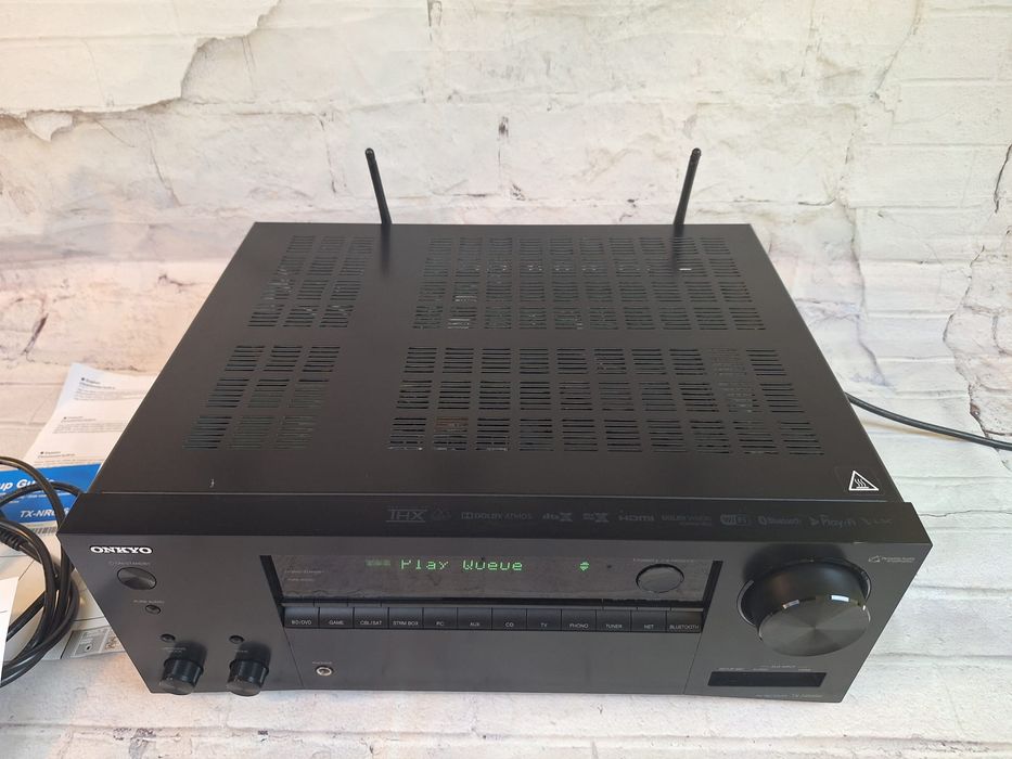 7.2  Onkyo Tx-nr696  Wi-fi BT THX 4k/60p HDR Atmos Vtuner google Sonos