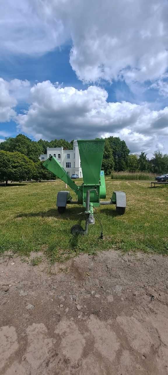 Rębak ciągniony Vario 300