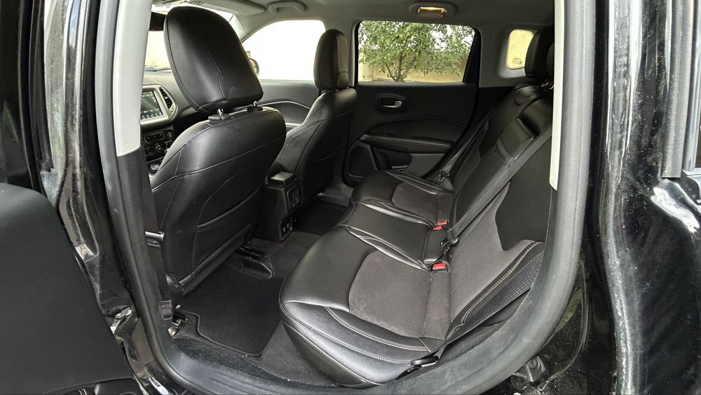 Продам jeep compass 2017