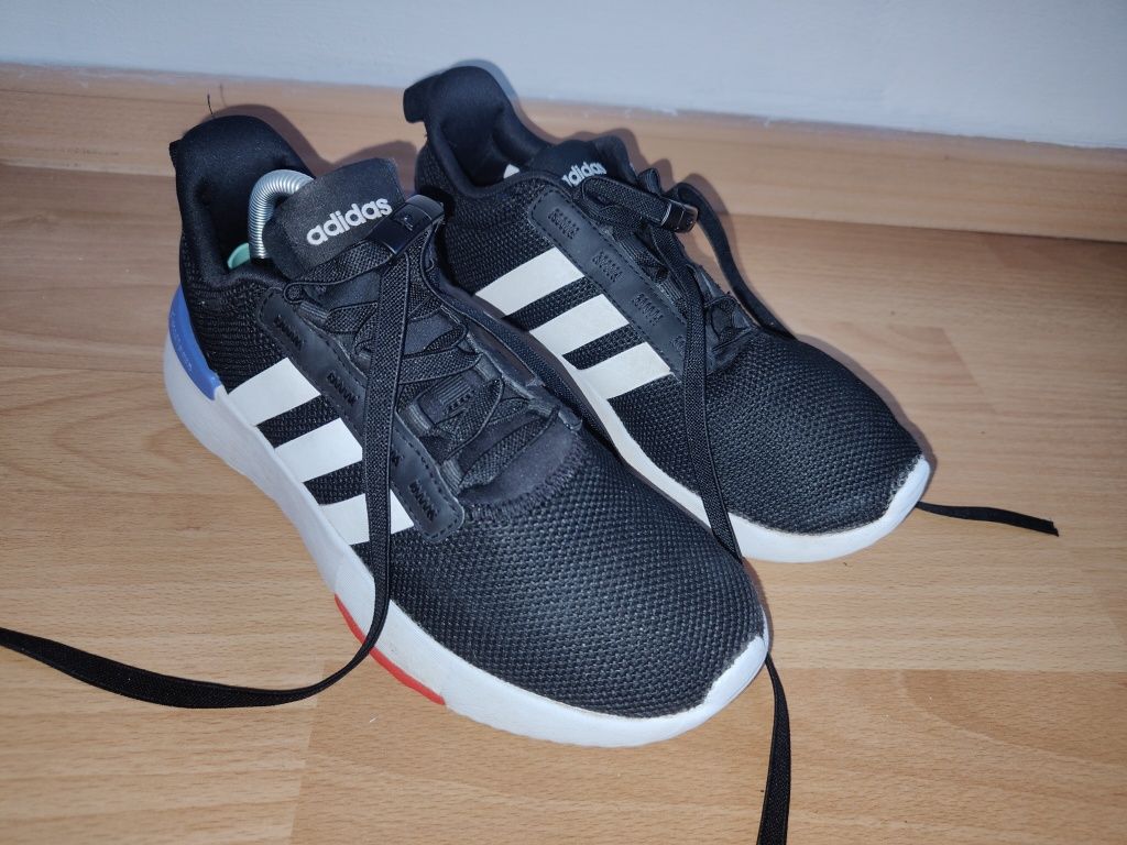 Markowe buty Adidas Racer Shoes r 36 czarne damskie obuwie do biegania