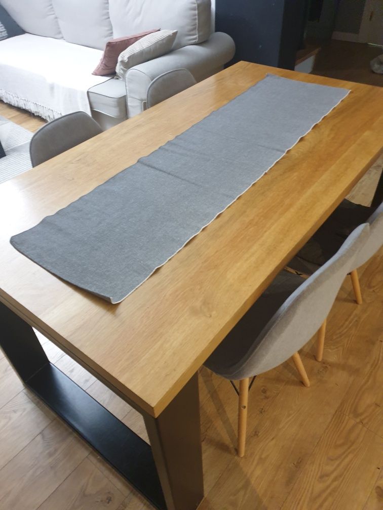 Stół industrialny z litego drewna
