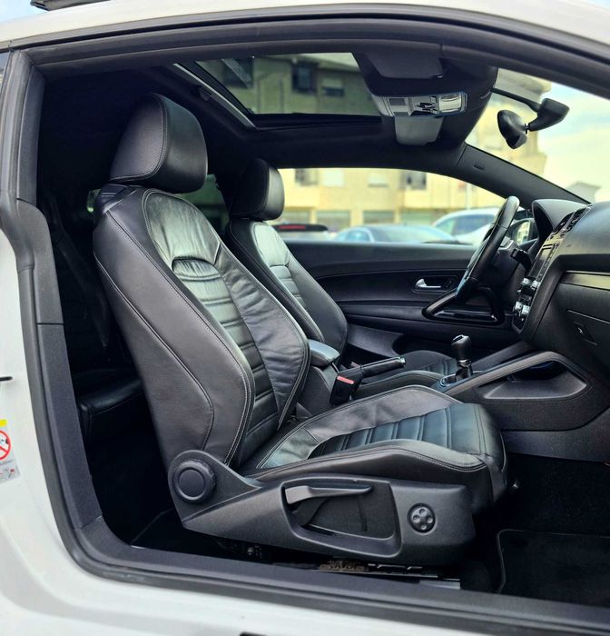 VOLKSWAGEN SCIROCCO 2.0TDI 140CV