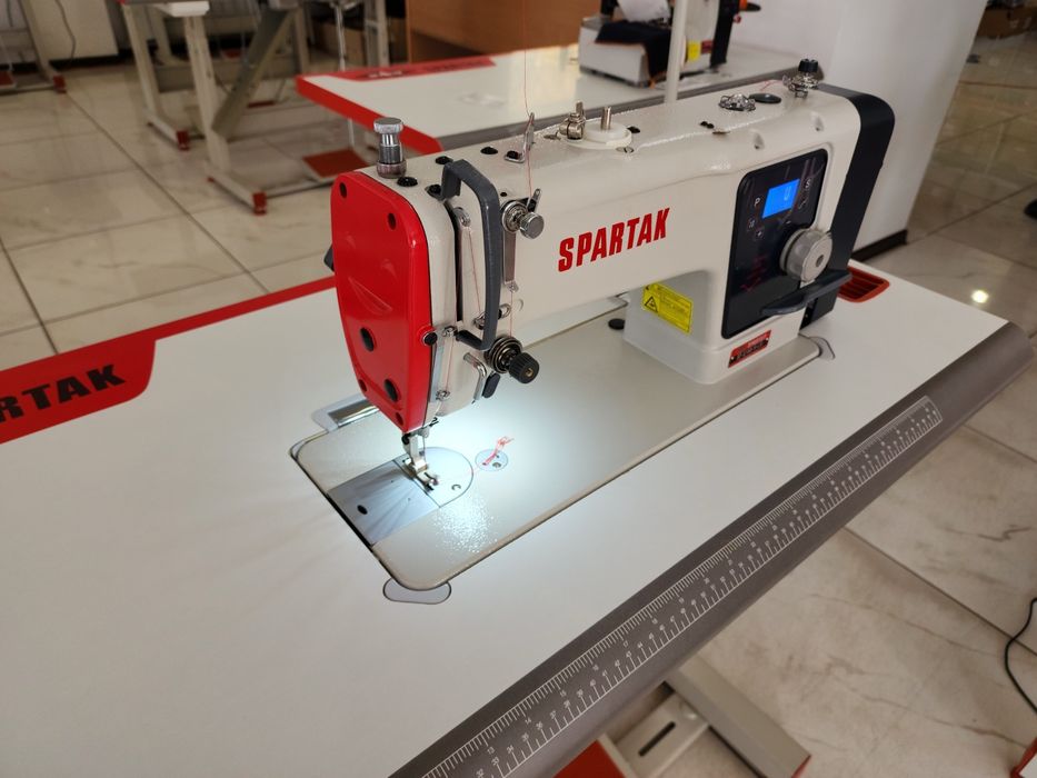 Промышленная прямострочная швейная машина