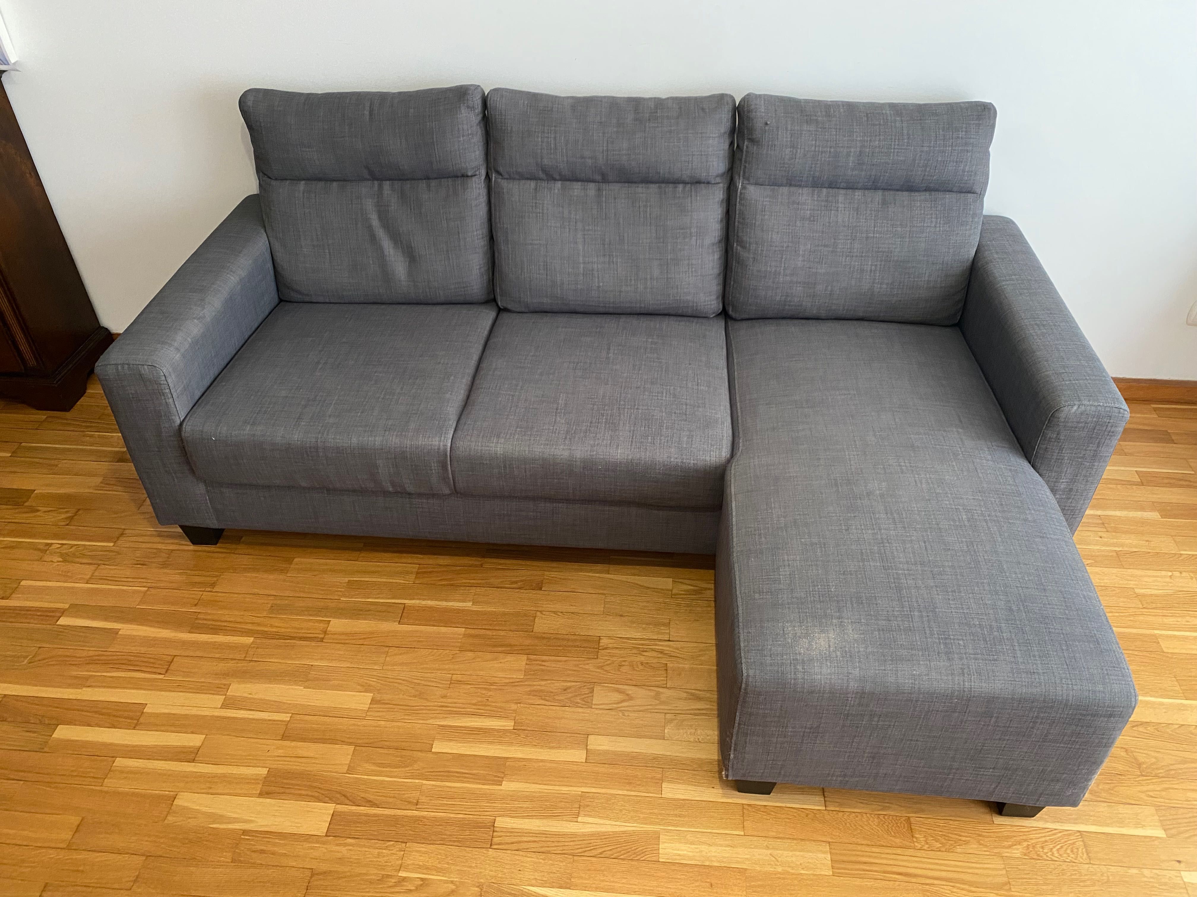 sofa IKEA de tecido com chaise-longues (com pouco uso) Ótimo estado.