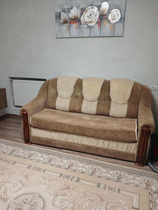 Д и в а н  р о з к л а д н и й