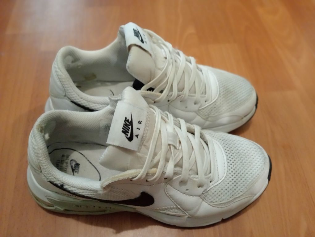 Продам Nike Air Max 38.5