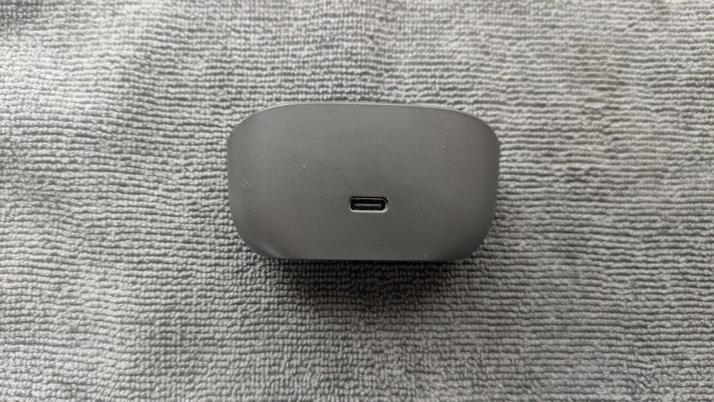 Бездротові навушники JBL Vibe 100 TWS JBLV100TWSIVREU