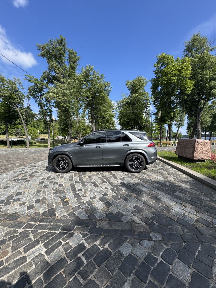 Продам Mercedes-Benz GLE300D 4 Matik