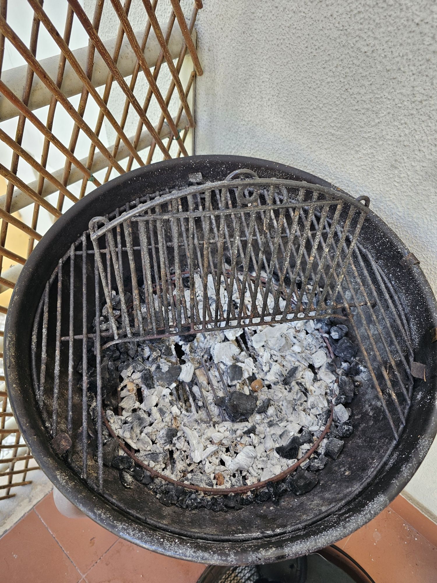 Barbecue a carvão European Outdoorchef