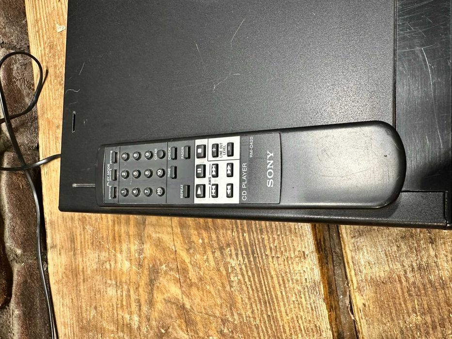 Odtwarzacz CD Sony CDP-XE 310 oryginalny pilot