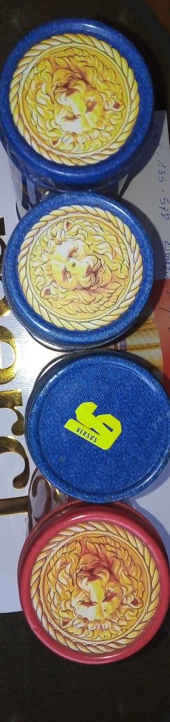 Pudełka metalowe po kosmetykach versace