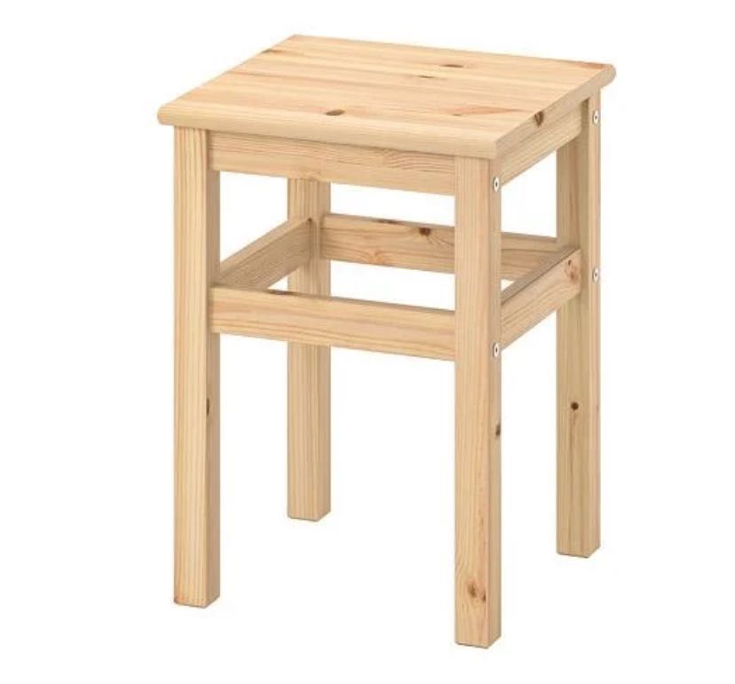 Banqueta de pinho ODDVAR