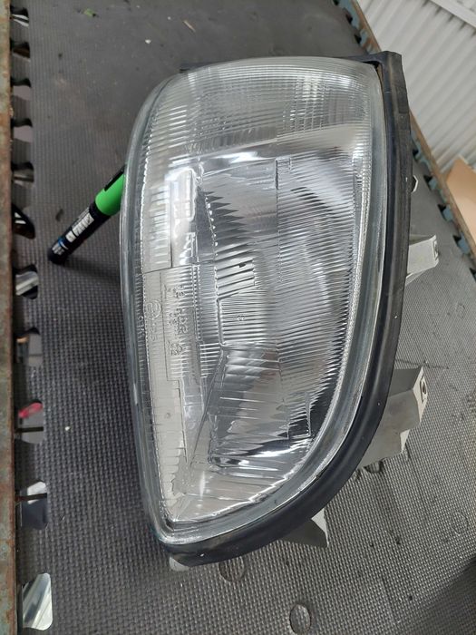 farol drt Renault clio 2